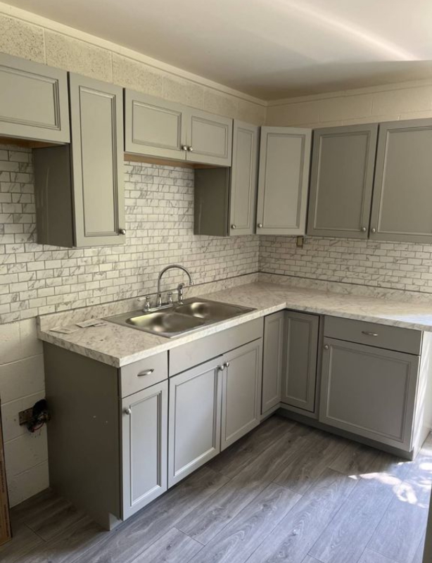 1204 Evergreen St #B - Photo 2 of 5