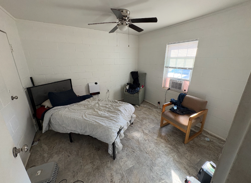 1204 Evergreen St #B - Photo 3 of 5