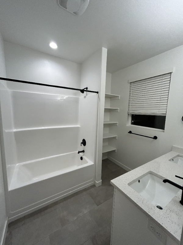 778 W Bronze Leaf Rd - Photo 2 of 10