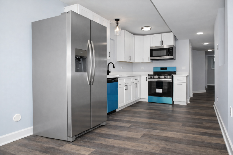 1220 S Avers Ave - Photo 6 of 18