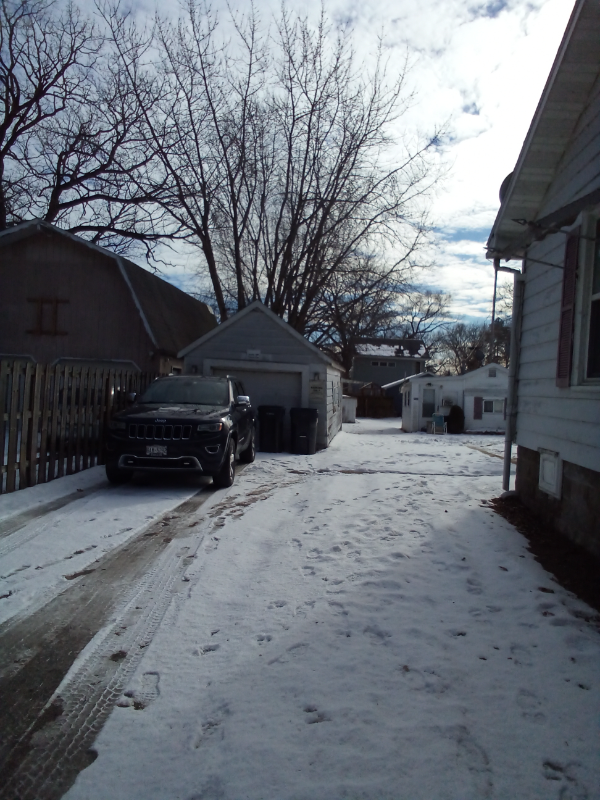 713 15th Pl - Photo 4 of 20