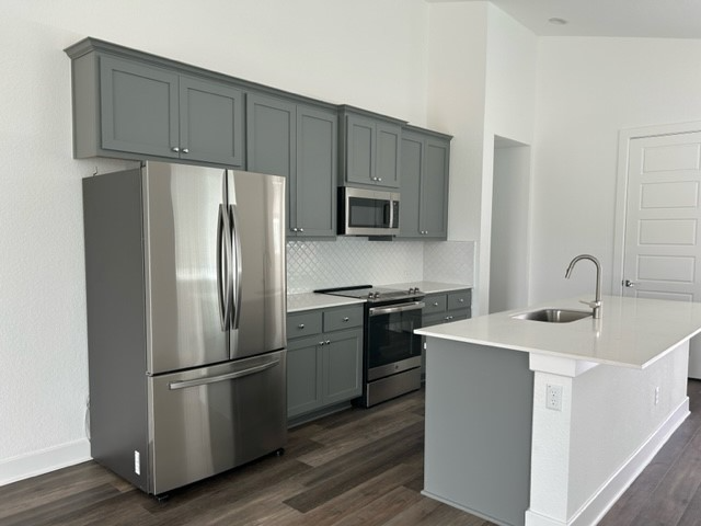 3805 Mesquite Valley Rd - Photo 4 of 20