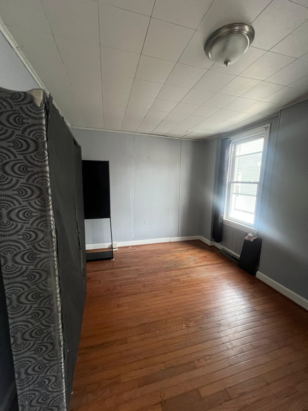 49 Madison Ave - Photo 3 of 3