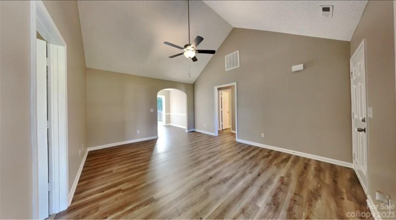 1617 Whetstone Ct - Photo 2 of 13