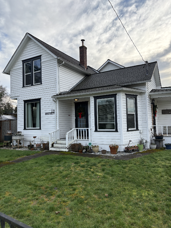 221 Eldredge Ave Sw #A - Photo 2 of 21