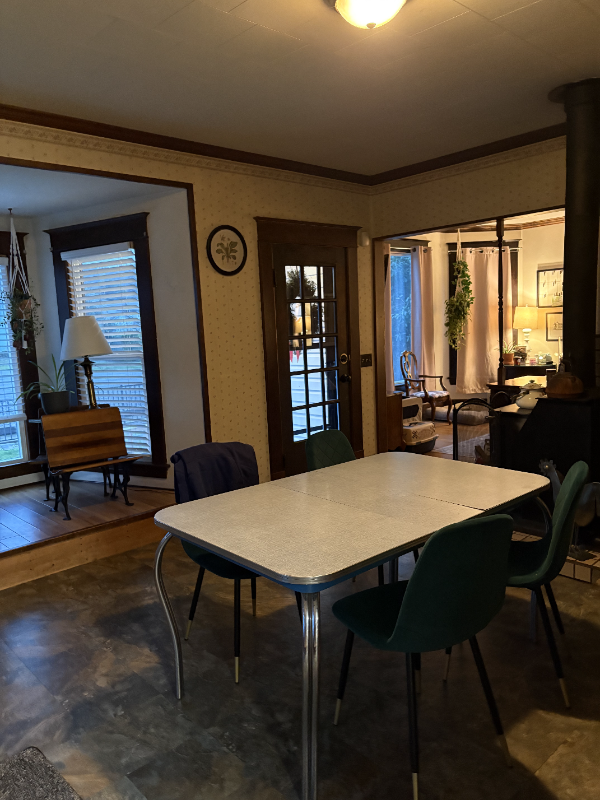 221 Eldredge Ave Sw #A - Photo 3 of 21