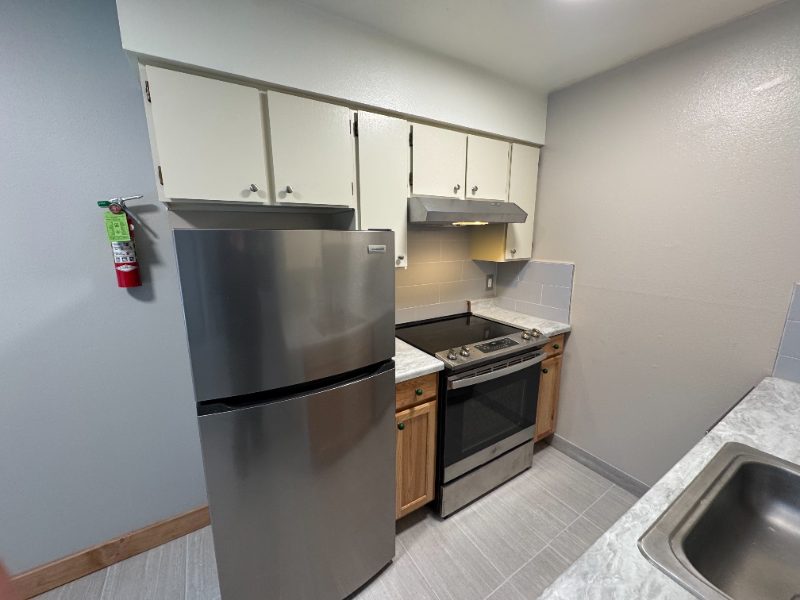 3061 Lois Dr #609 - Photo 3 of 16