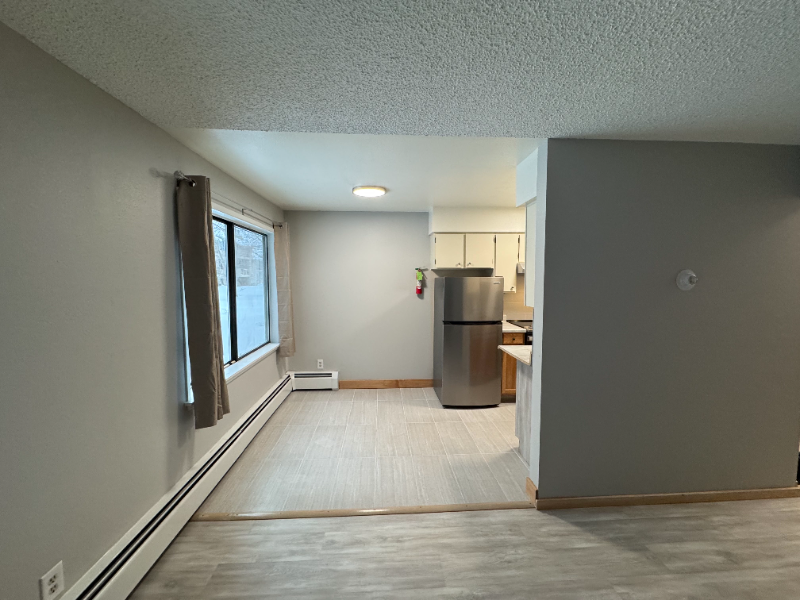 3061 Lois Dr #609 - Photo 4 of 16