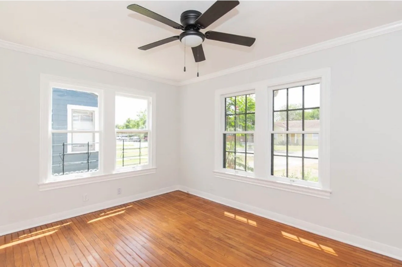 1214 Logan Ave - Photo 6 of 13