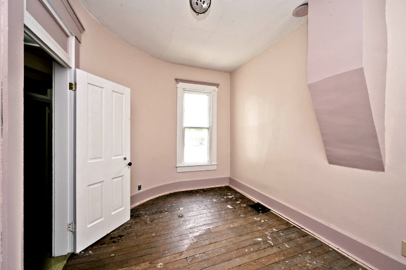 269 N Vine St - Photo 4 of 20