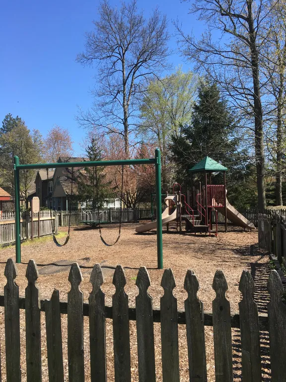 7063 Elm Ct - Photo 5 of 19