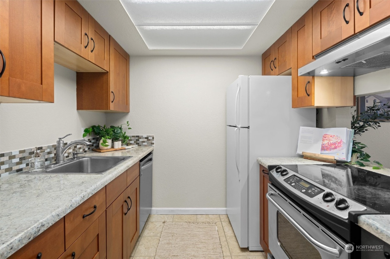 8911 Holly Dr #210 - Photo 2 of 6