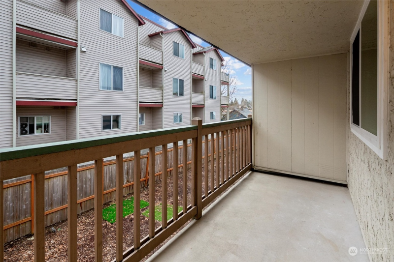 8911 Holly Dr #210 - Photo 5 of 6