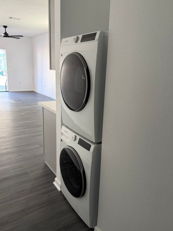 1716 Independence St - Photo 2 of 4