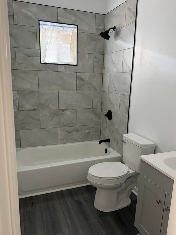 1716 Independence St - Photo 4 of 4