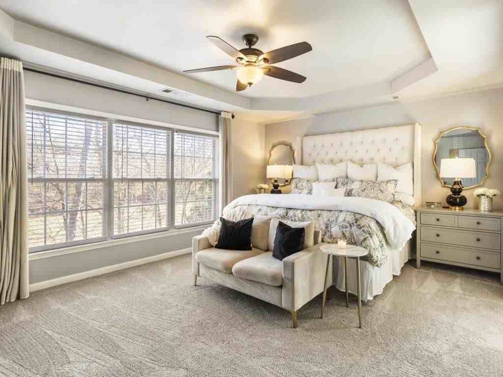 1305 Mountclaire Dr - Photo 2 of 14