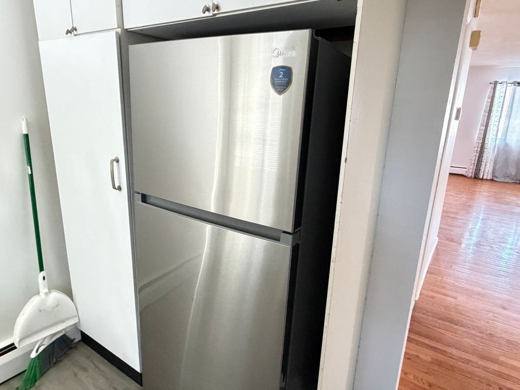 148 High Path Rd - Photo 5 of 12