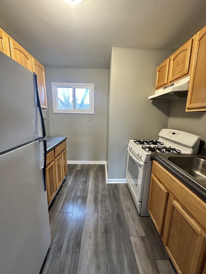 3428 6th Street #A - Photo 7 of 8