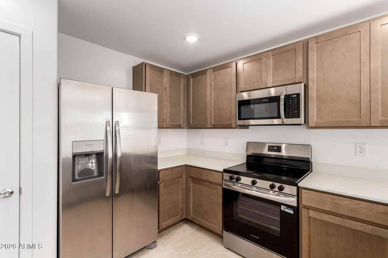 17589 N Del Mar Ave - Photo 4 of 24