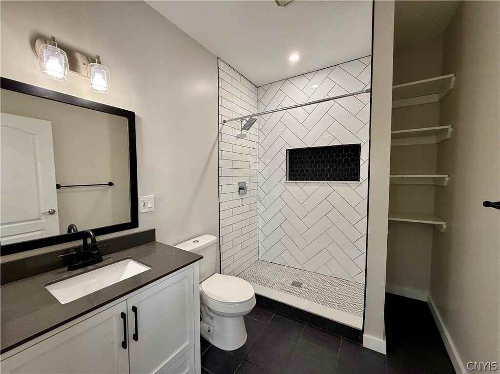 125 Thomas St - Photo 5 of 14