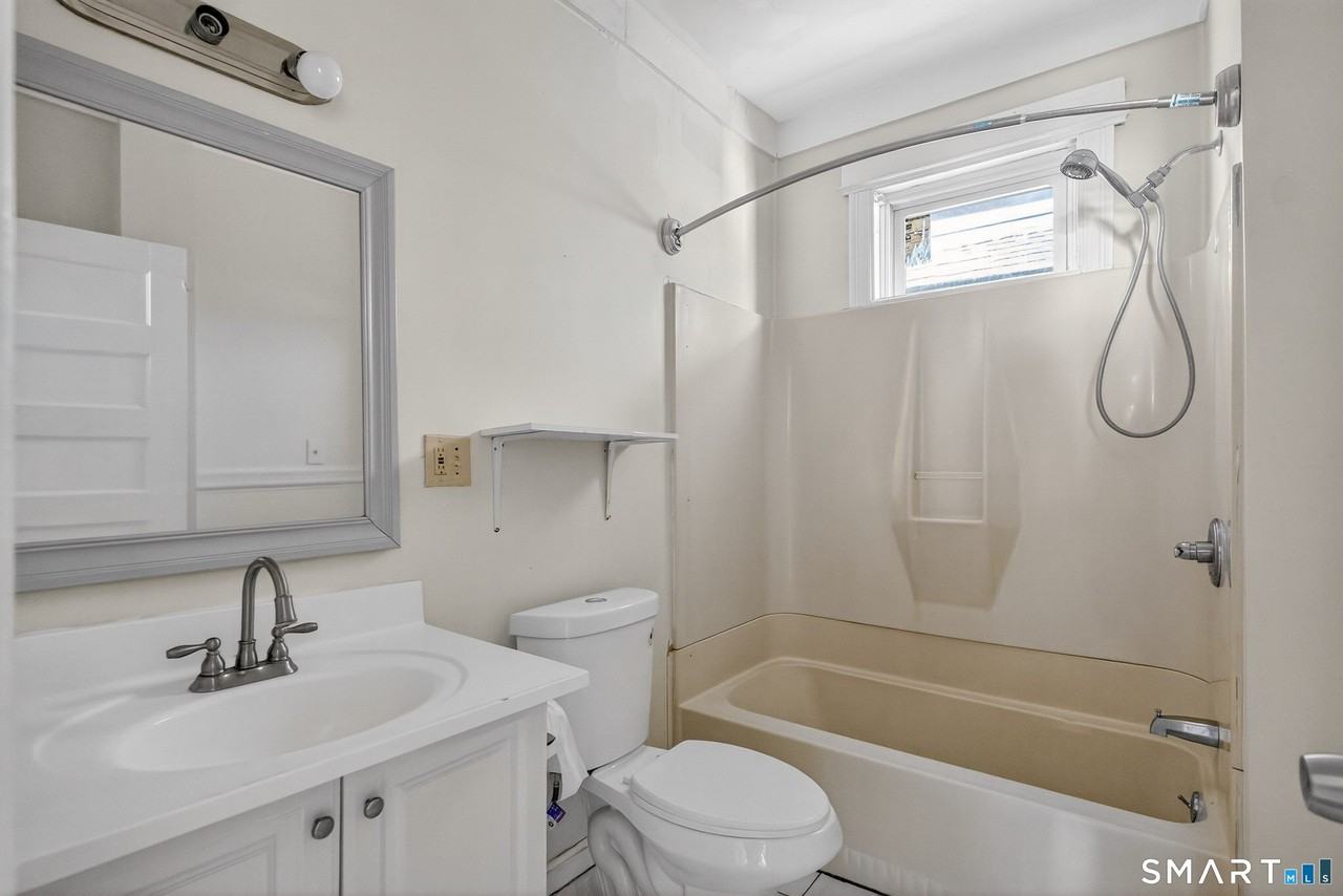 361 Ridgefield Ave Unit 2 #2 - Photo 5 of 14