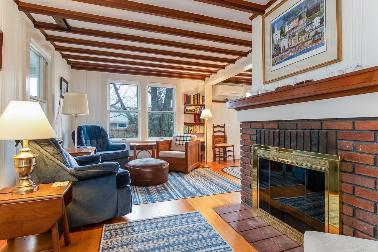 122 Taylor Ave - Photo 5 of 31