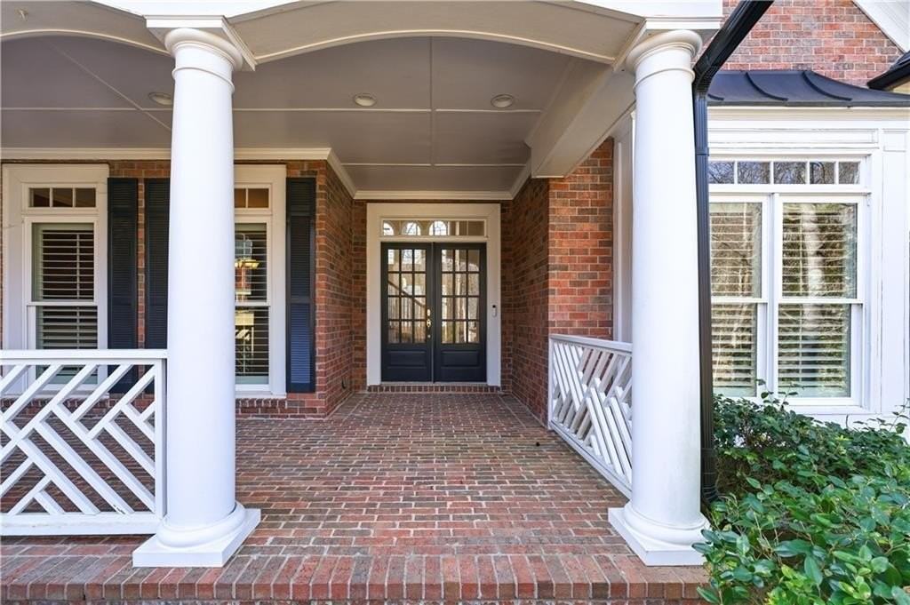 179 Grandmar Chase - Photo 2 of 50