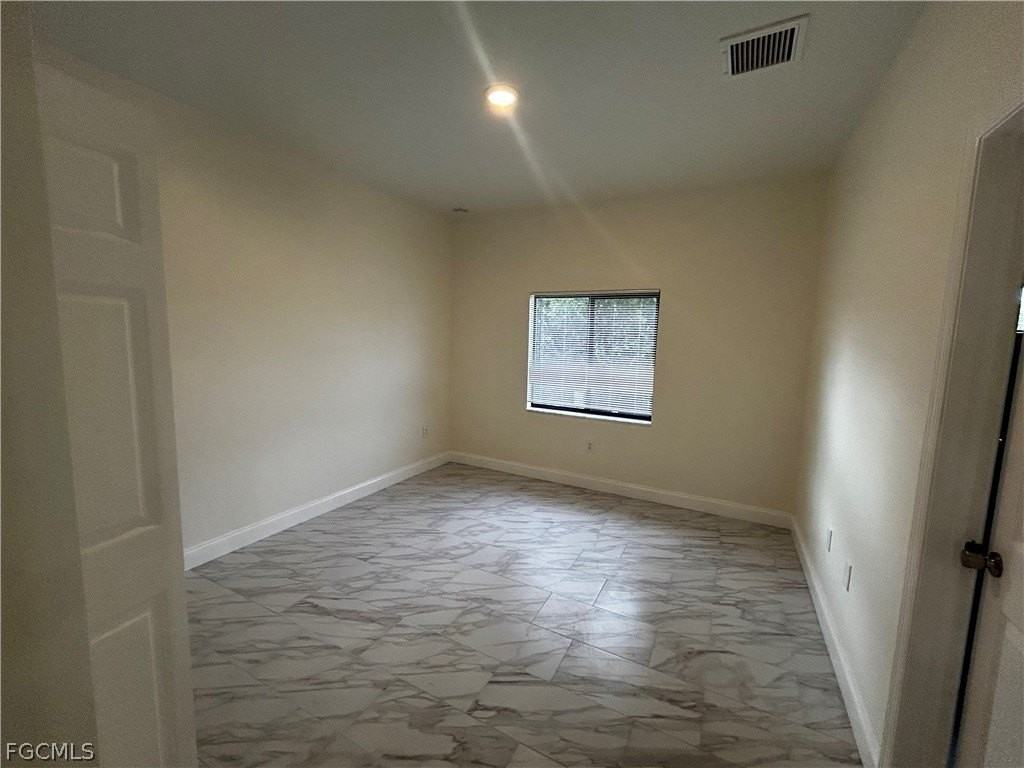 719 Harry Ave S - Photo 6 of 10