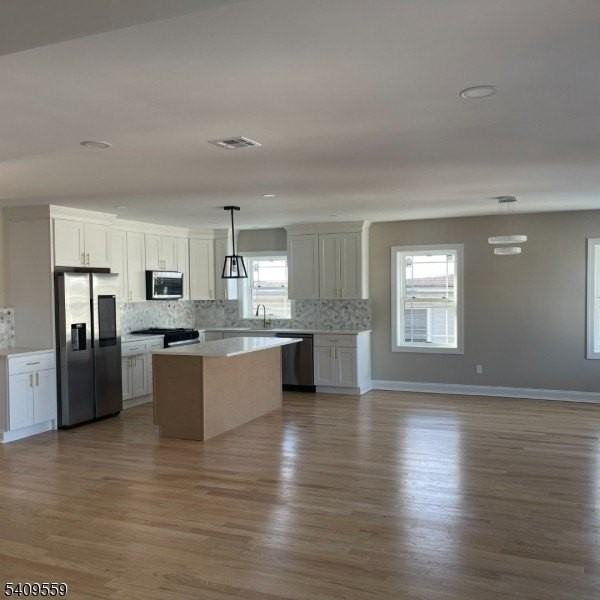 1297 Avy St - Photo 2 of 15