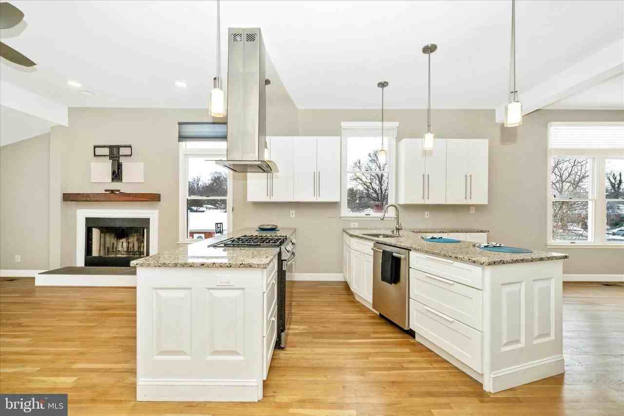 3313 Moline Rd - Photo 5 of 16