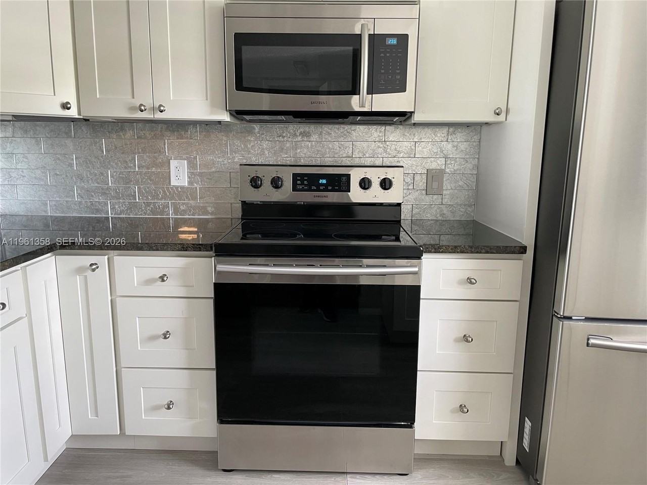 805 Cypress Blvd #205 - Photo 4 of 25