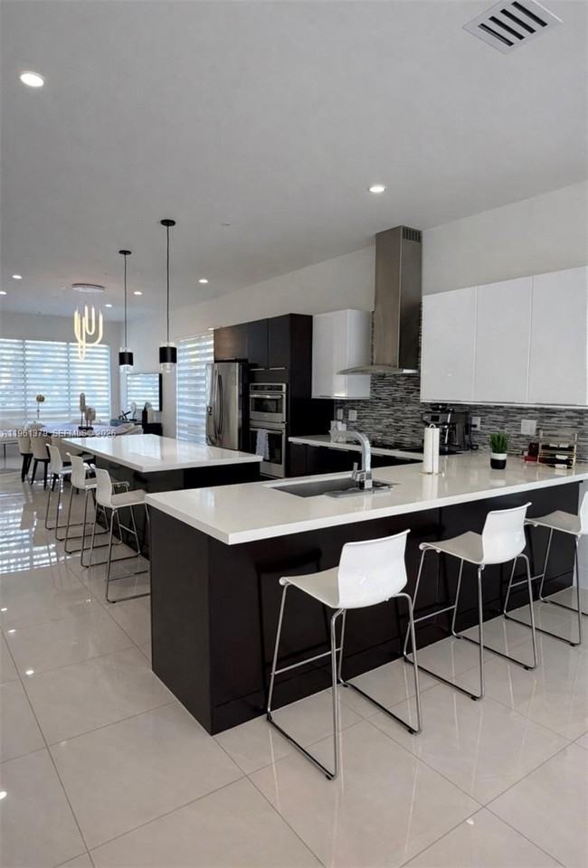 6671 Nw 105th Ave - Photo 7 of 16