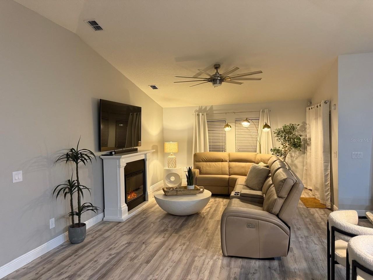 3546 Heart Pine Loop - Photo 2 of 14