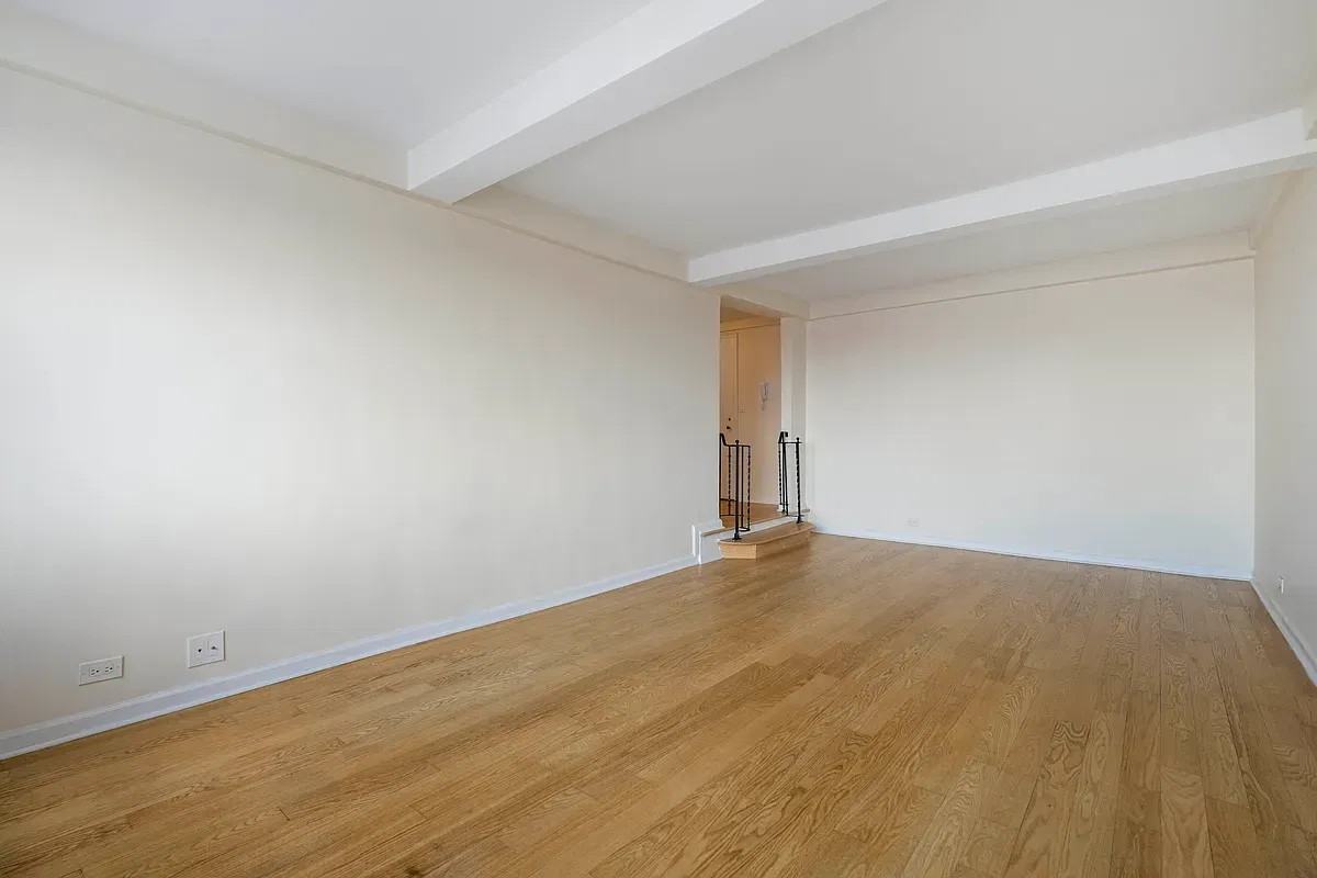 930 Grand Concourse - Photo 5 of 8