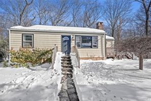 featured image of 37 Ridgeland Rd