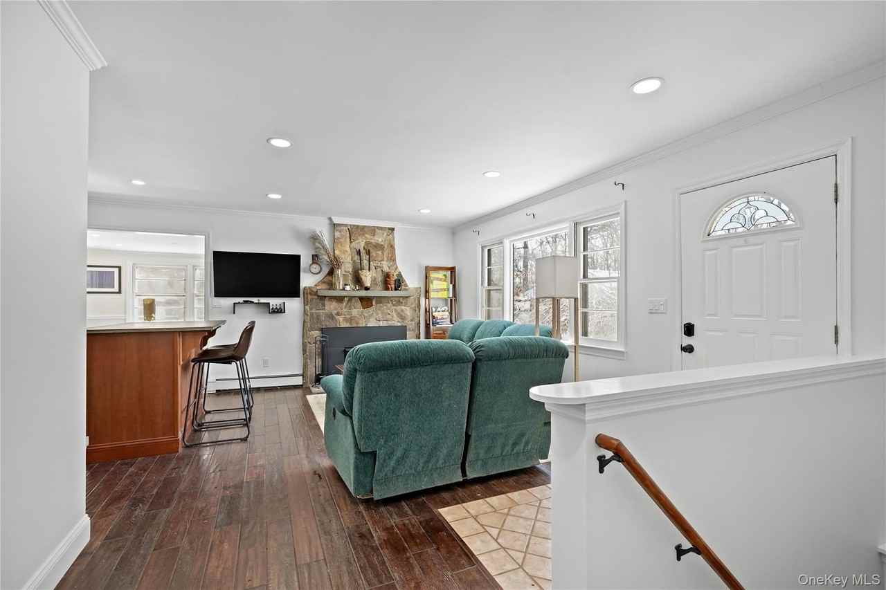 37 Ridgeland Rd - Photo 7 of 22