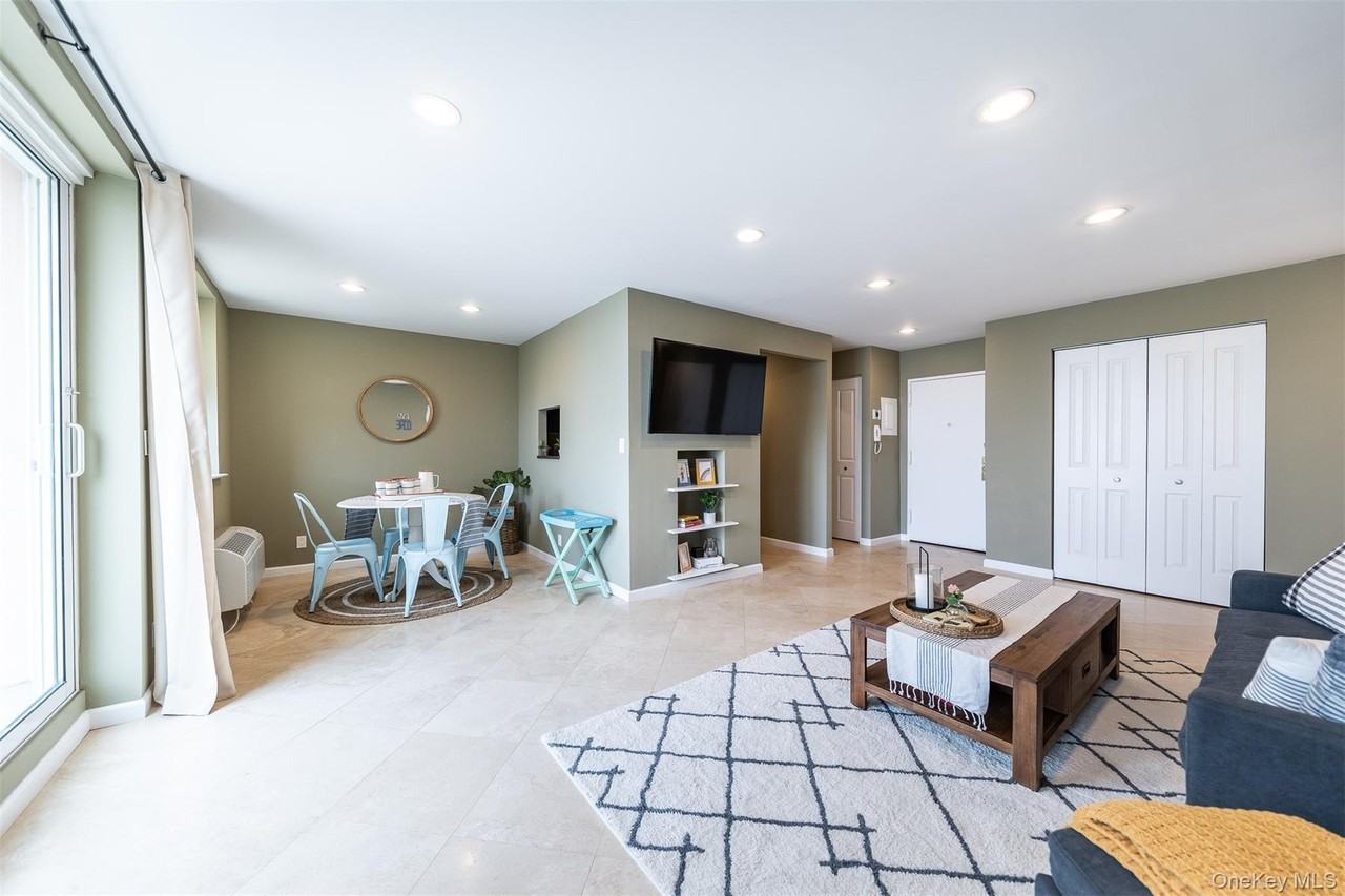 2 Richmond Rd Apt 6n #6N - Photo 2 of 29