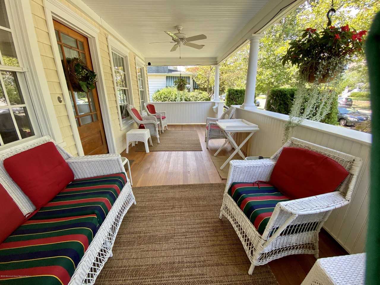 401 Garfield Ave - Photo 4 of 47