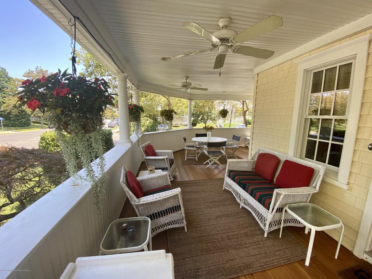 401 Garfield Ave - Photo 7 of 47