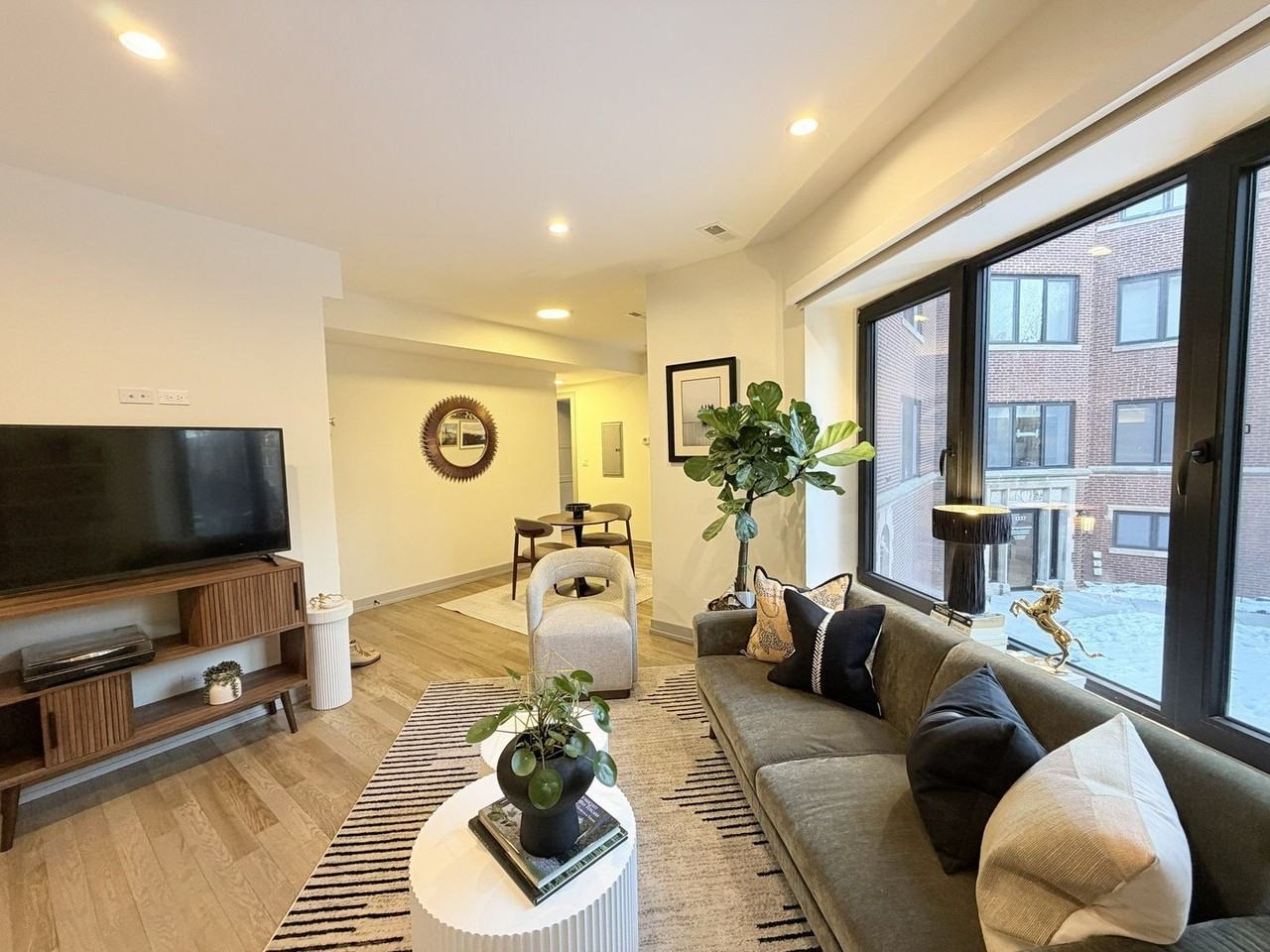 1335 W Estes Ave Apt 2a #2A - Photo 7 of 27