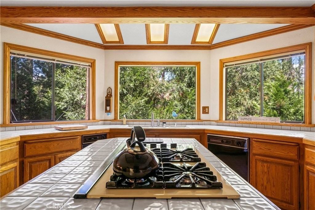 24250 Horst Dr - Photo 5 of 29