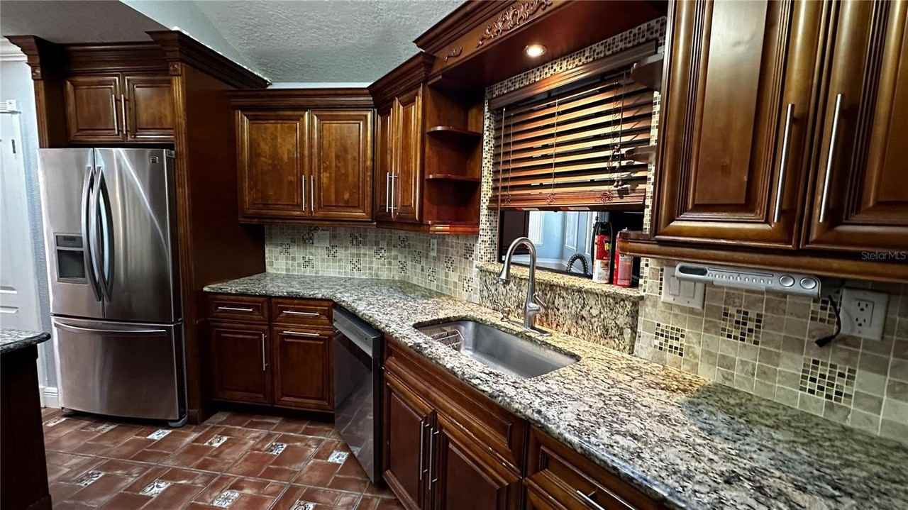 2101 Good Homes Rd - Photo 5 of 49