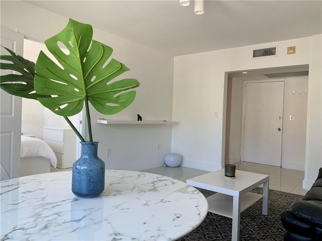 1480 Euclid Ave #103 - Photo 2 of 24