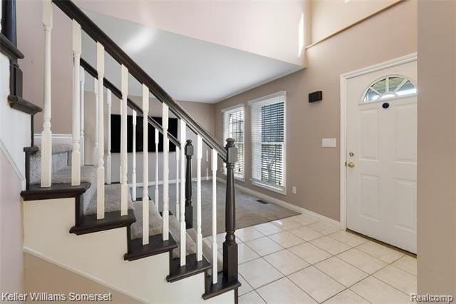 27823 Roy St - Photo 2 of 37