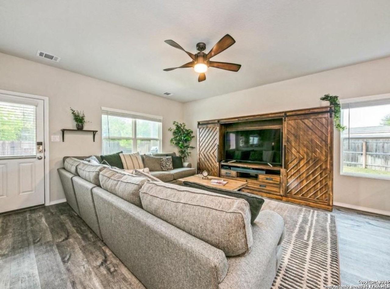 10202 Shadowy Dusk - Photo 5 of 39