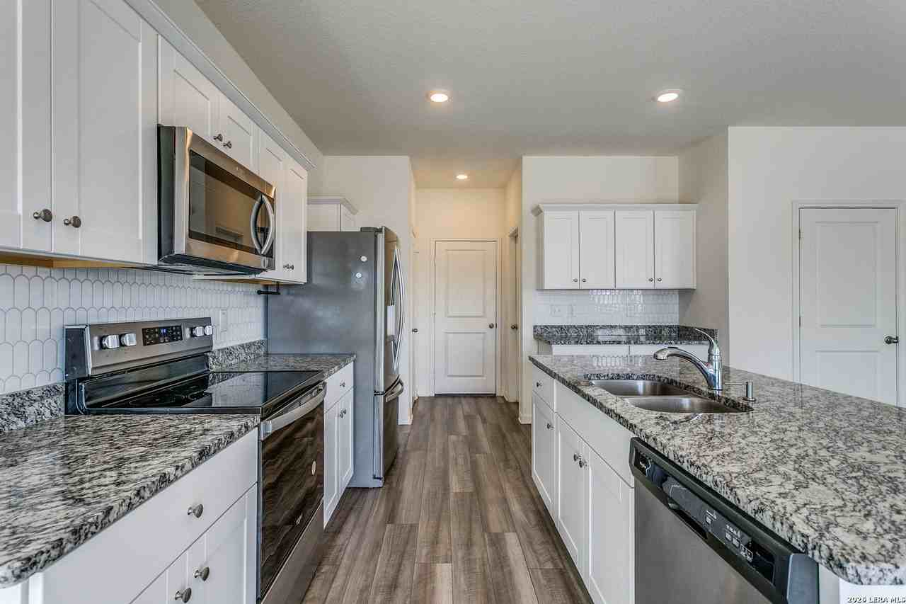 12842 Cygnus - Photo 4 of 21