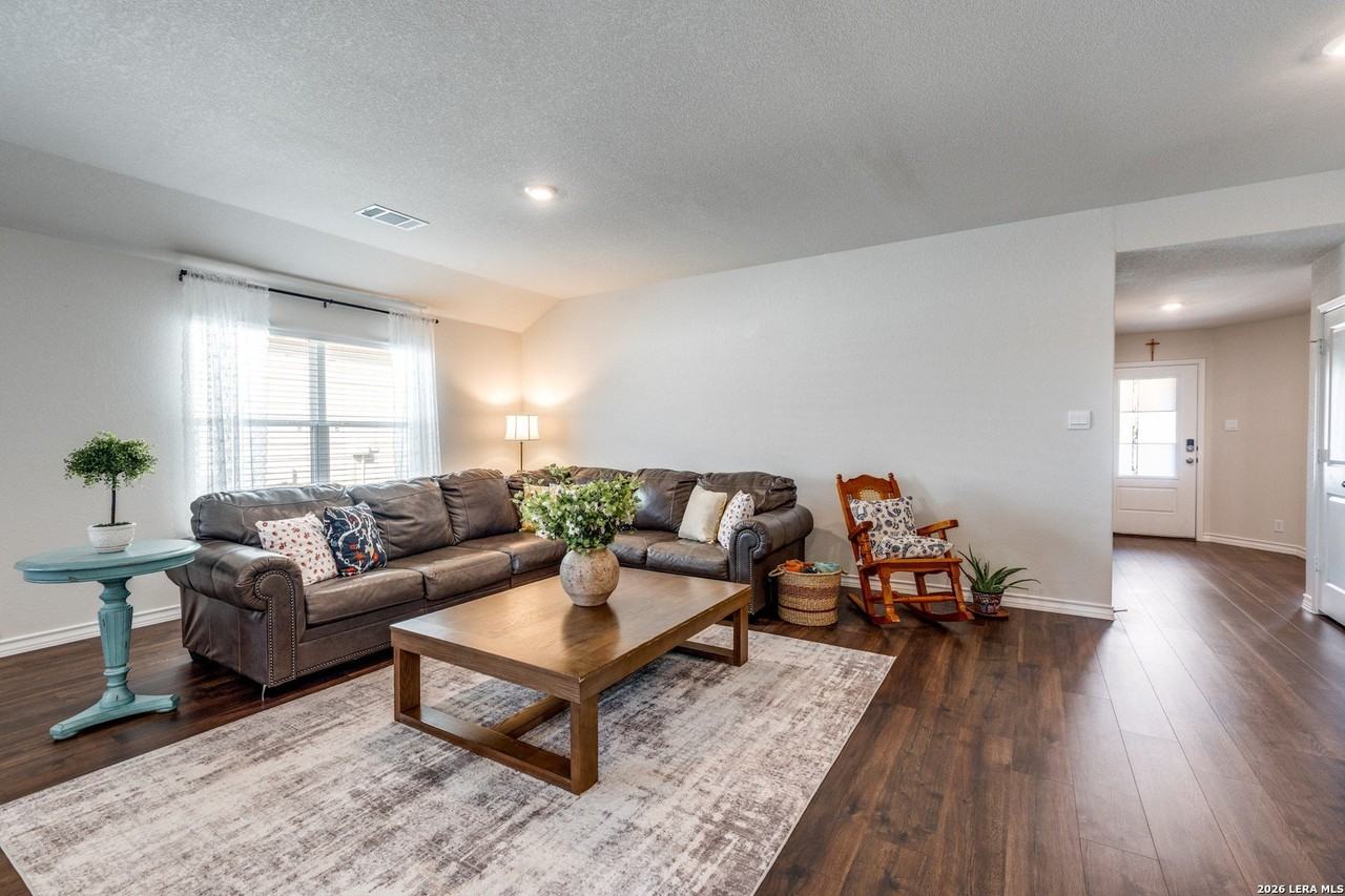 5012 Punch Shot - Photo 3 of 25