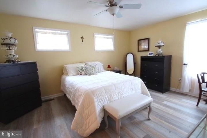 Bonaparte Ave - Photo 6 of 11