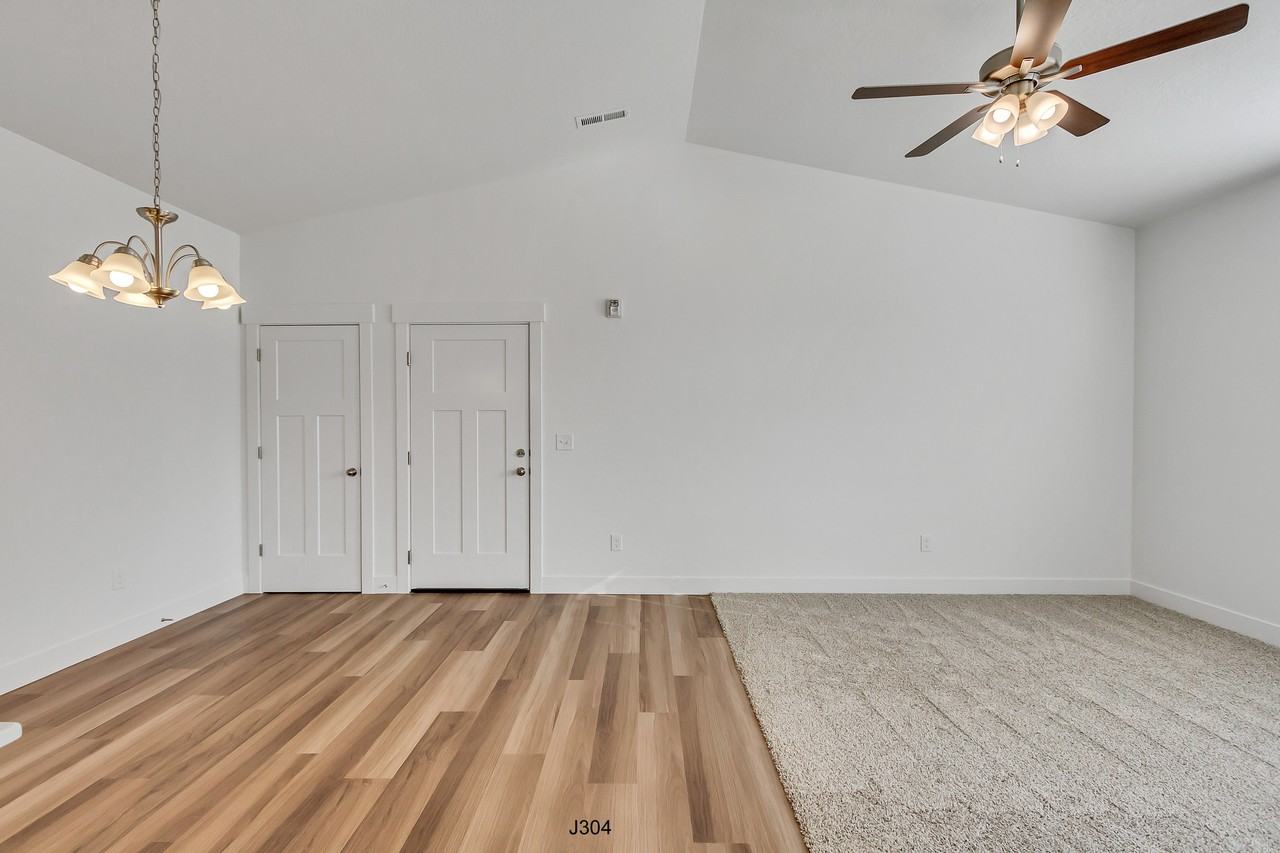 4652 W Proximo Dr #J304 - Photo 5 of 29