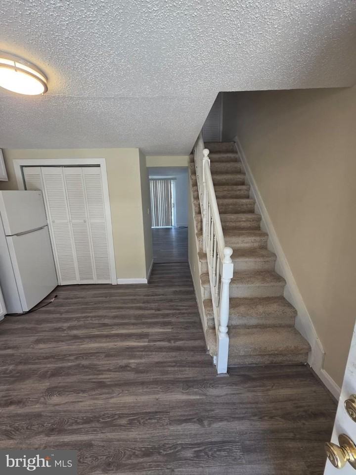 1835 Village Green Dr - Photo 5 of 15